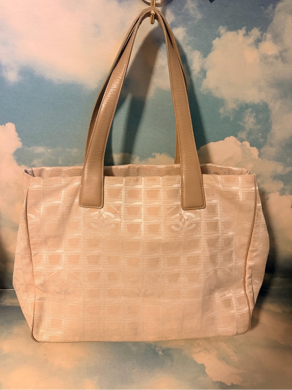CHANEL miniline tote - Picture 2 of 15